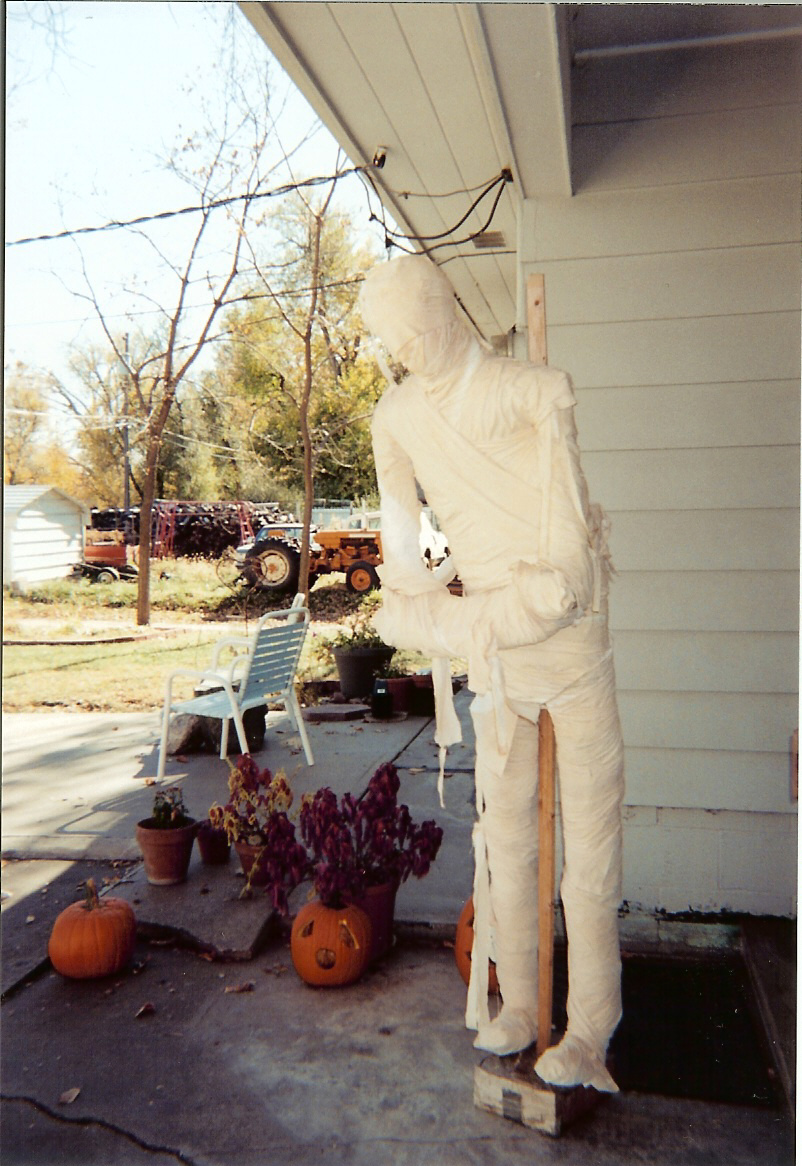 Haunting 101 Learn to make a Paper Mache Mummy!